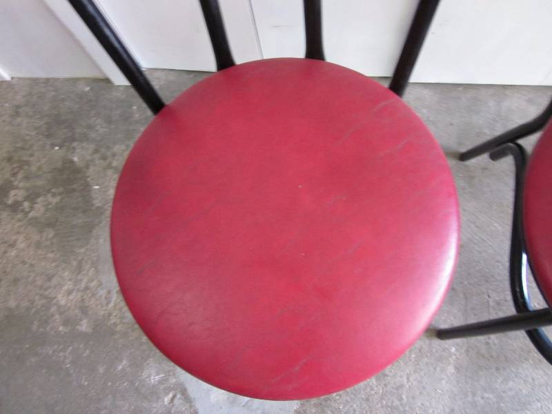 lot 161 image: 2 Metal Chairs with Red Vinyl Seat