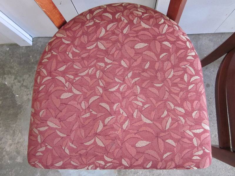 lot 101 image: 2 Wood Chairs with Cloth Seats