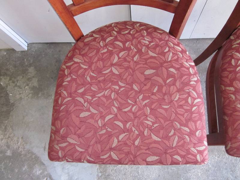 lot 107 image: 2 Wood Chairs with Cloth Seats