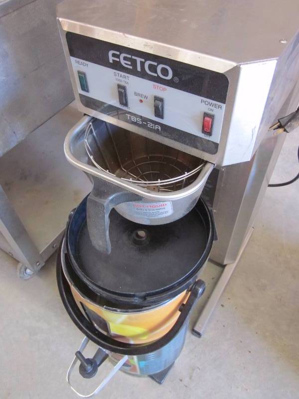 lot 11 image: Fetco Iced Tea Maker