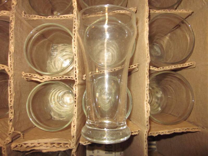 lot 17 image: Beer Glasses