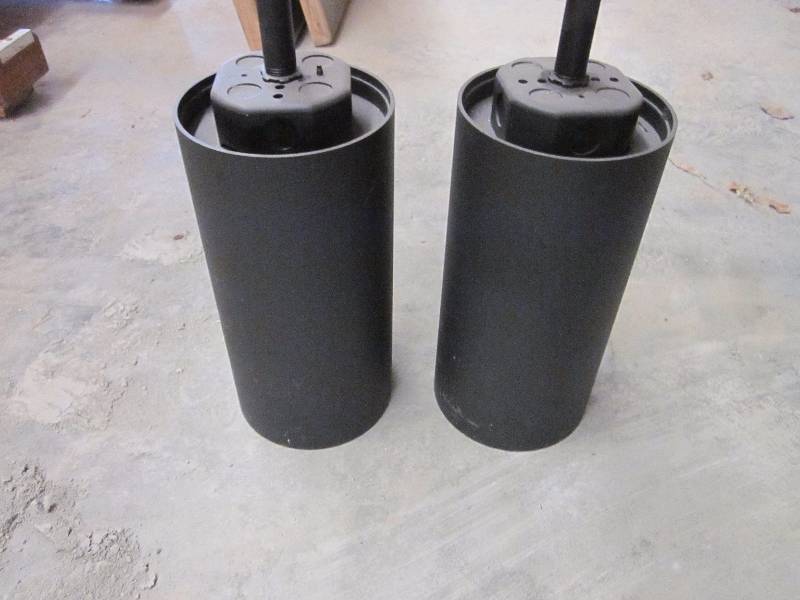 lot 23 image: Commercial Pendant Can Lights (2)