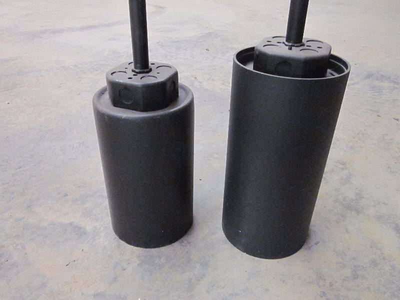 lot 27 image: Commercial Pendant Can Lights (2)