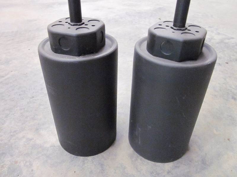 lot 28 image: Commercial Pendant Can Lights (2)