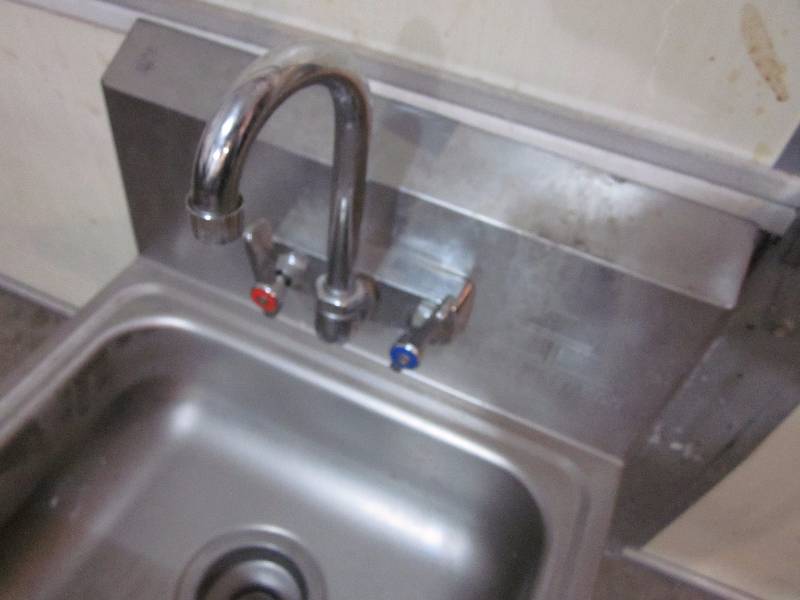 lot 32 image: Wall Mount Hand Washing Sink