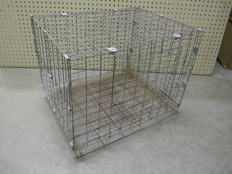 lot 41 image: Metal cage...