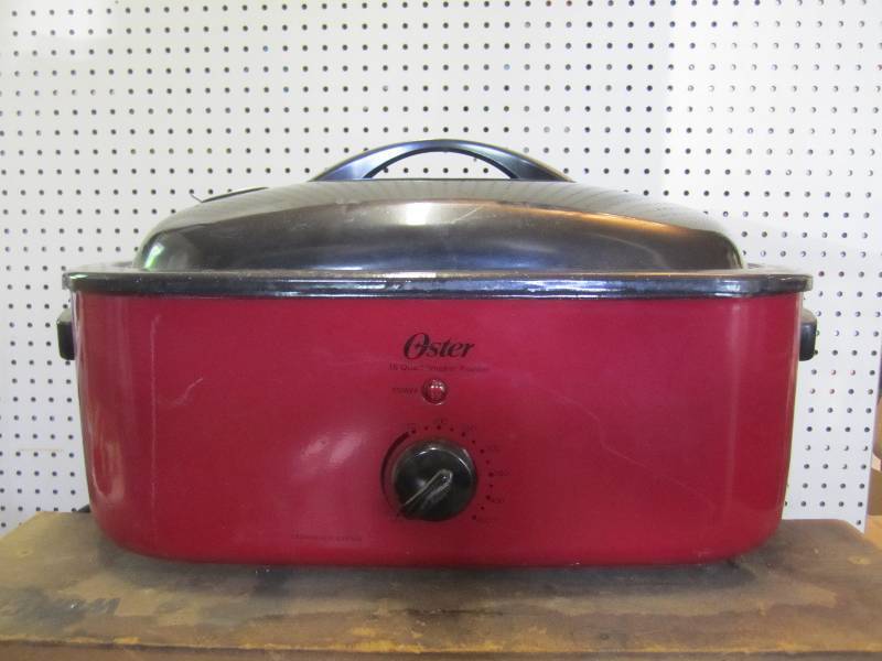 lot 42 image: Oster 16 qt. smoker roaster ...