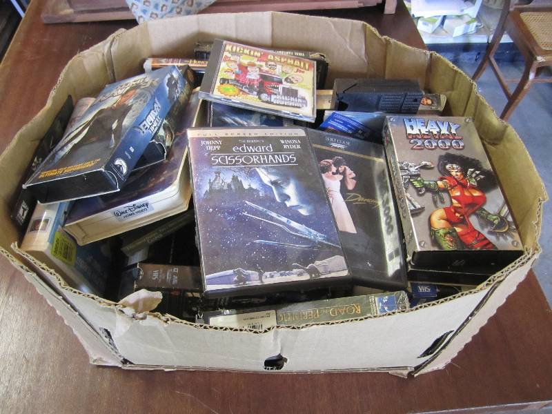 lot 44 image: Large lot of movies and games...