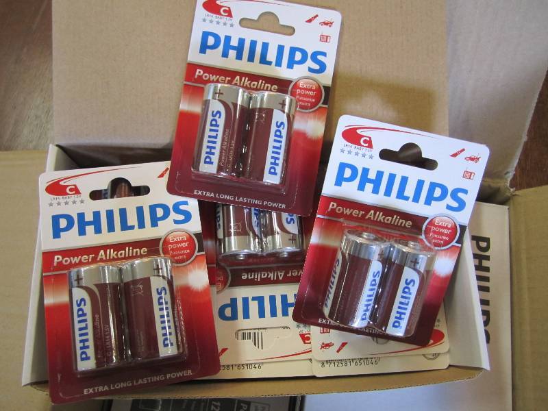 lot 54 image: Case of size C alkaline batteries. ...