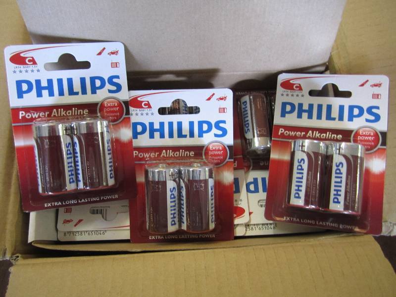 lot 57 image: Case of size C alkaline batteries. ...
