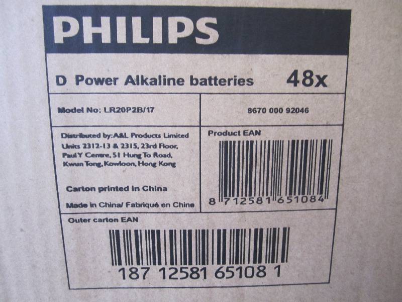 lot 64 image: Case of size D alkaline batteries. ...