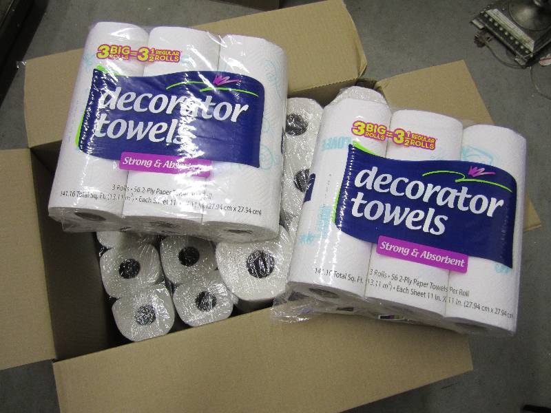 lot 72 image: Case of 2 ply paper towels. 10 3pks...