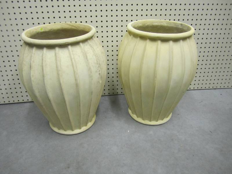 lot 78 image: Lot of 2 stoneware ribbed jars. 17....