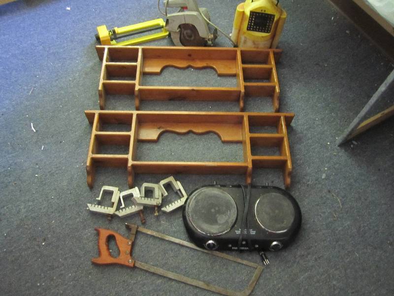 lot 80 image: Lot of misc. shelves saws clamps ho...