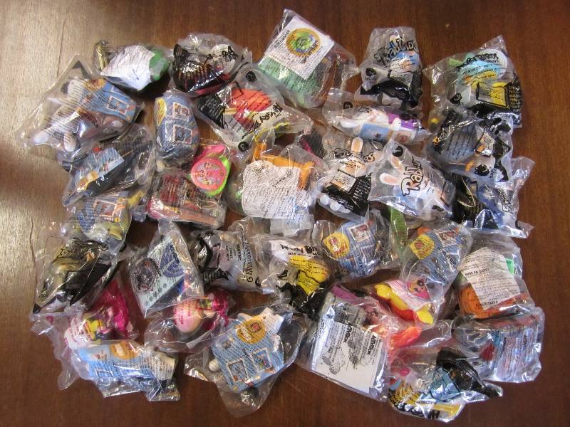 lot 100 image: Large lot of Happy Meal collector t...