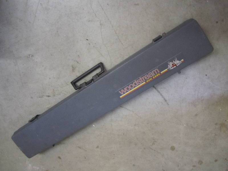 lot 155 image: Woodstream gun case. Inside  7.25 x...