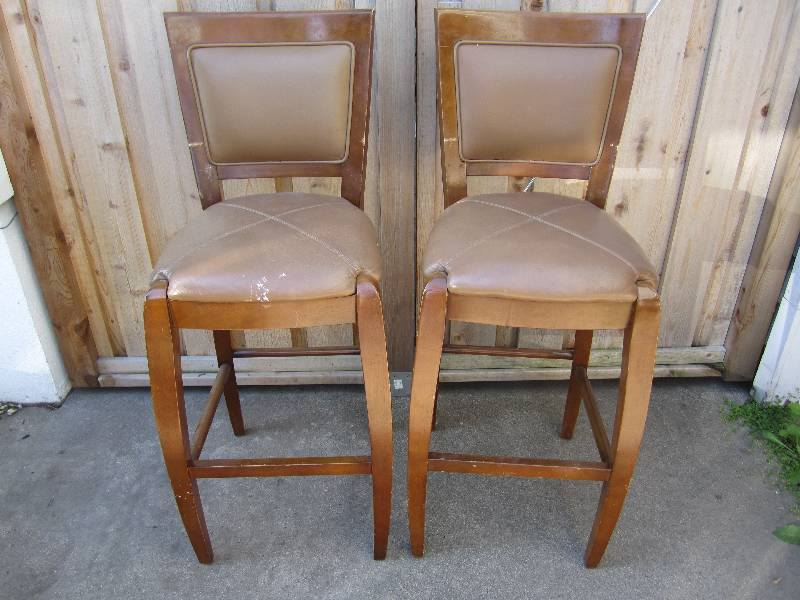 lot 196 image: Pair of bar stools. About 31 up to...