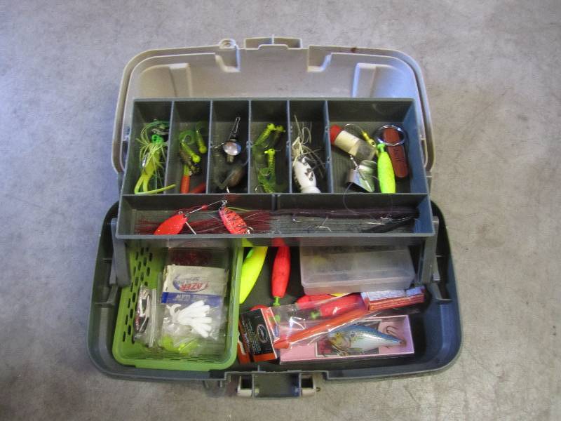 lot 277 image: Smaller Plano tackle box full of mi...