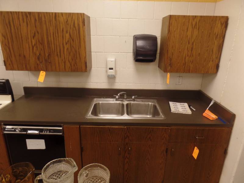 lot 7 image: KITCHEN COUNTER AND CABINETS