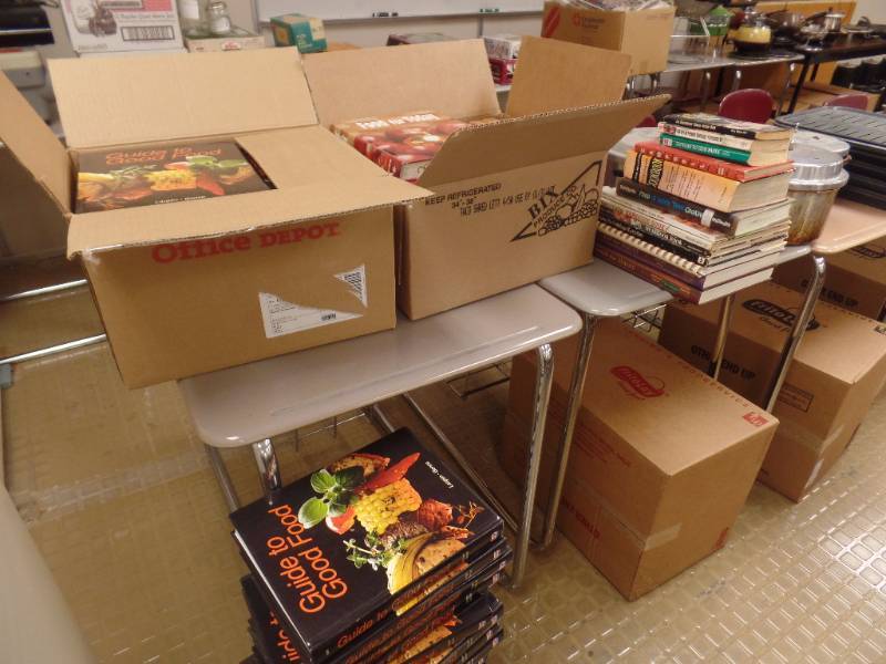 lot 15 image: COOKBOOKS & COOKING TEXT BOOKS