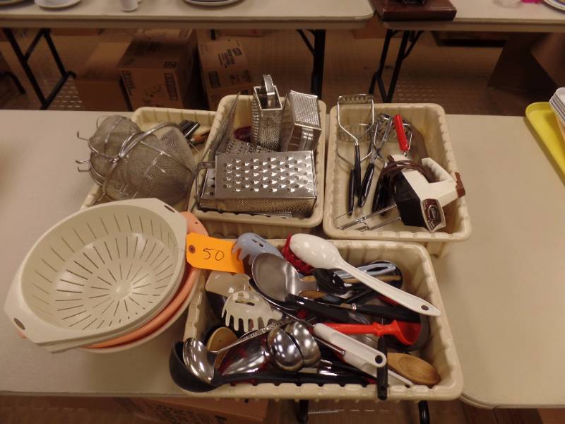 lot 50 image: KITCHENWARE