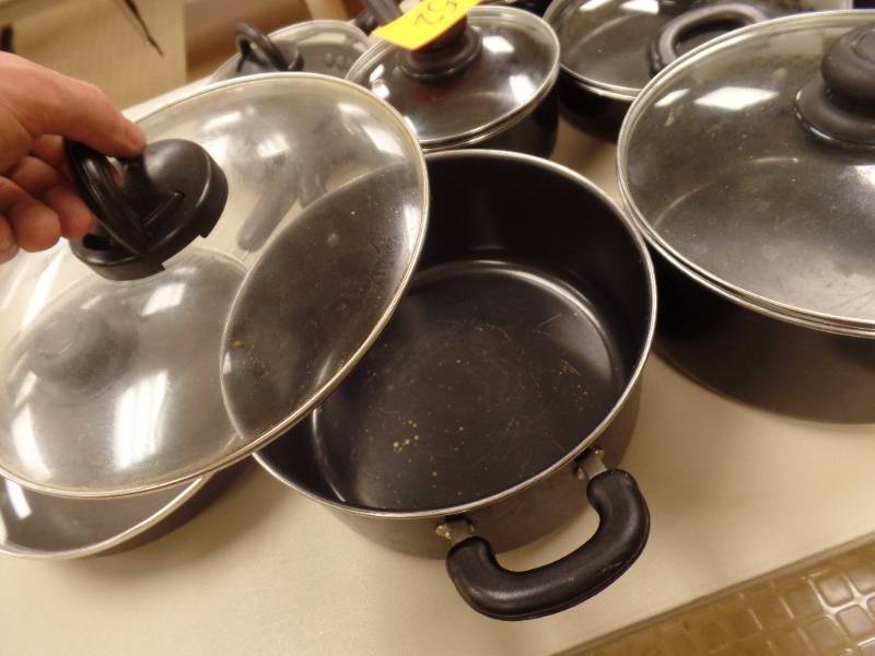 lot 52 image: COOKWARE