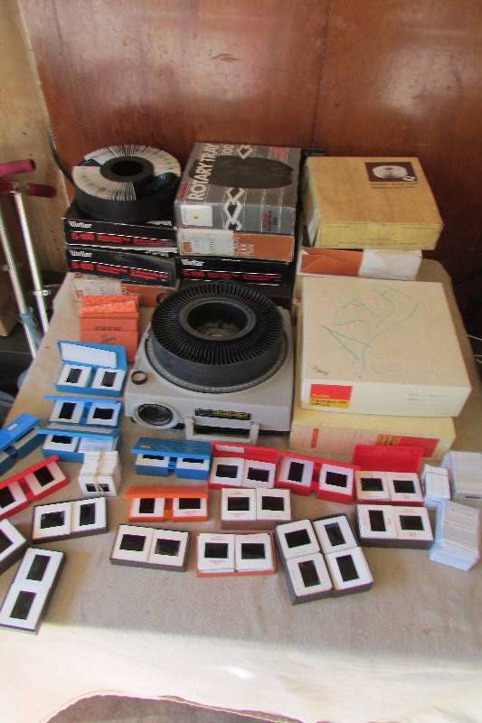 lot 33 image: Vintage Slides WProjector
