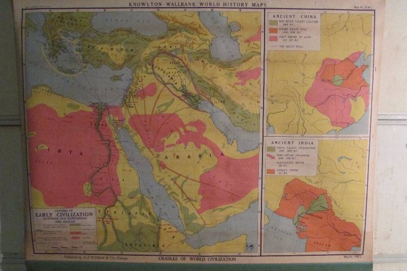 lot 43 image: Vintage Pull Down Map