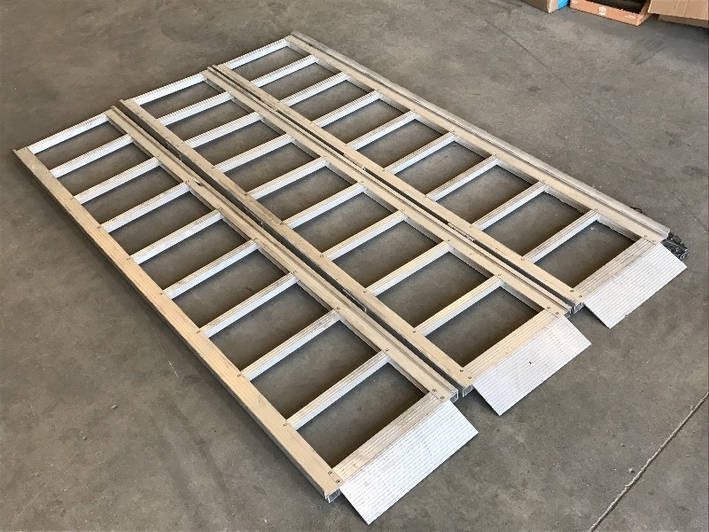 lot 9 image: Set Of Fulton Tri-Fold Aluminum ATV...