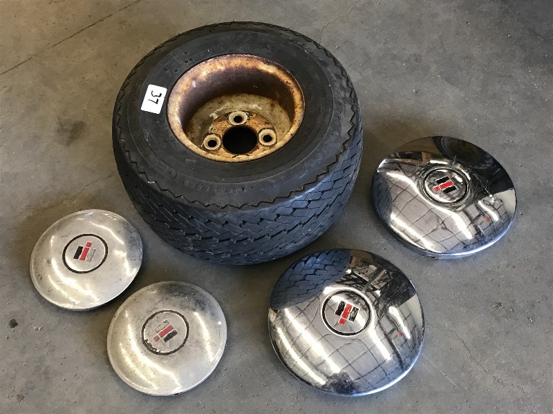 lot 37 image: Lot Of (1) 4-Lug 18.58.58 Traile...