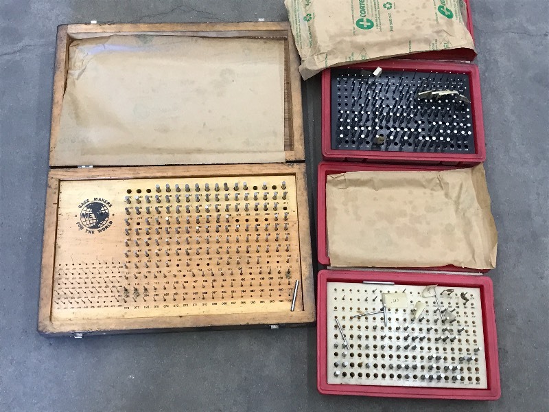 lot 45 image: Lot Of C-10 .011 Thru .250 Plug Ga...