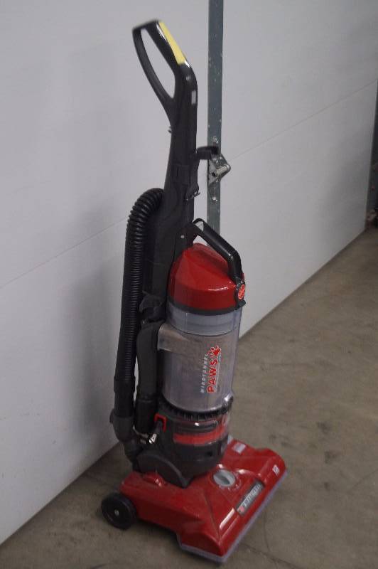 Hoover Wiindtunnel PAWS Vacuum
