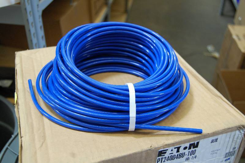 lot 8 image: 14OD x 100 Blue Polyethylene Tubing-200 Feet