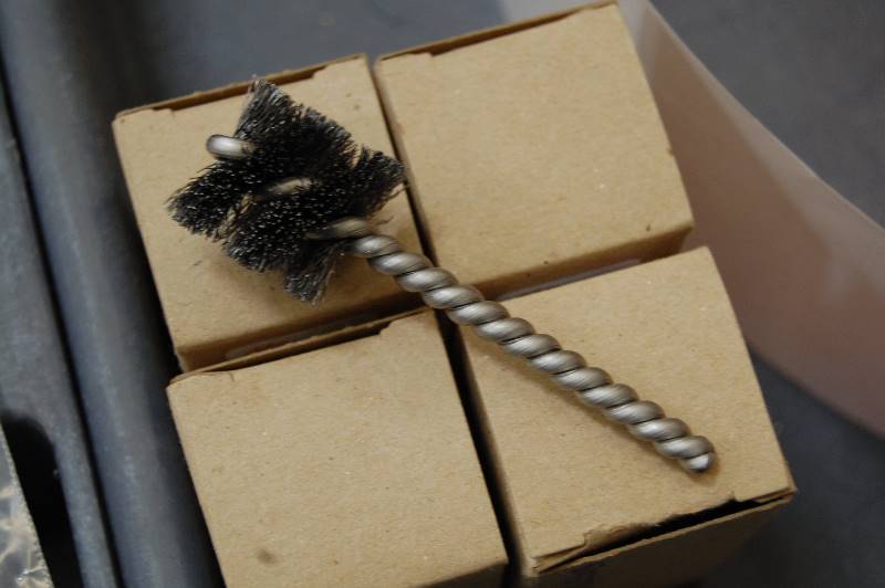 lot 26 image: 1 x 14 Stem Power Tube Brush