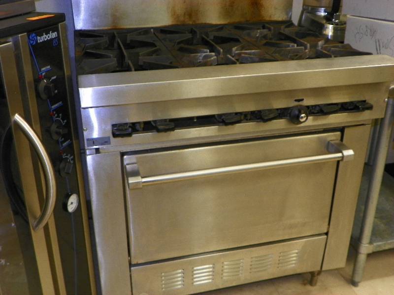 lot 12 image: SUNFIRE GAS OVEN STOVE WITH 6 BURNERS