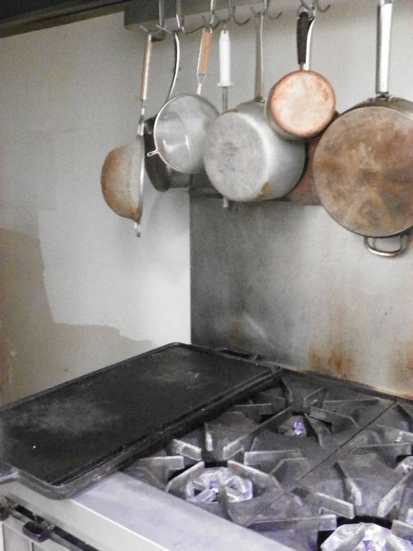 lot 13 image: GRIDDLE PLATE AND POTS AND PANS