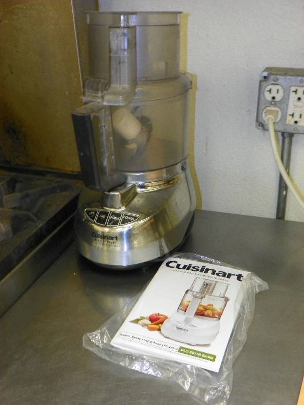 lot 14 image: CUISINART FOOD PROCESSOR