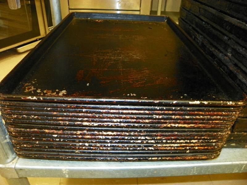 lot 34 image: BAKING SHEETS