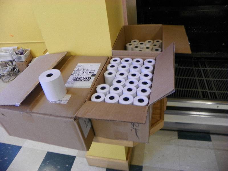lot 67 image: THERMAL ROLLS FOR REGISTER OR CREDIT CARD MACHINES