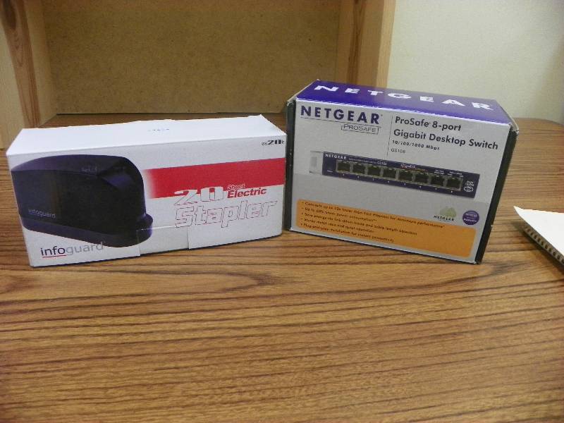 lot 85 image: OFFICE SUPPLY ITEMS