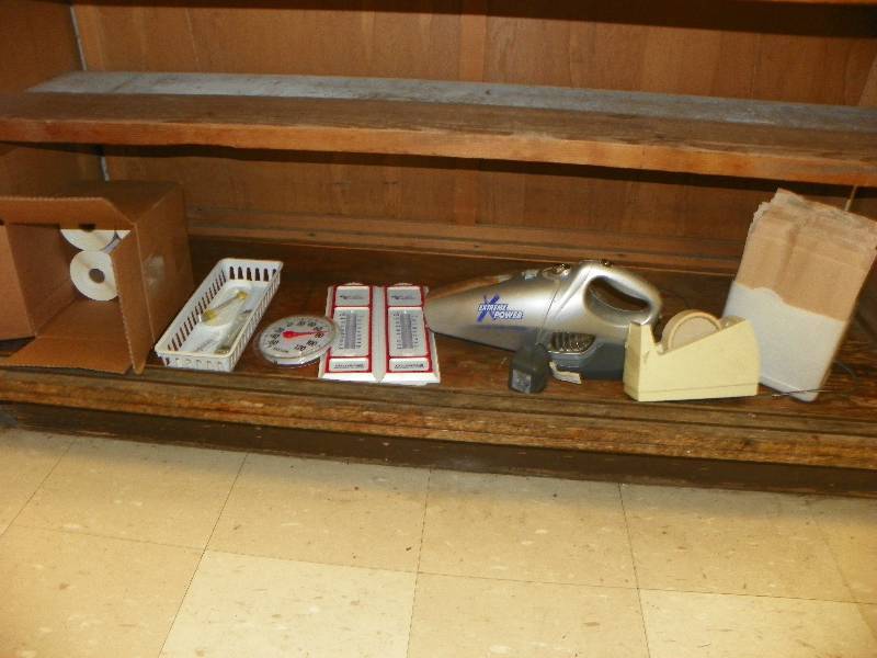 lot 114 image: THERMOMETERS AND MISC OFFICE SUPPLY ITEMS