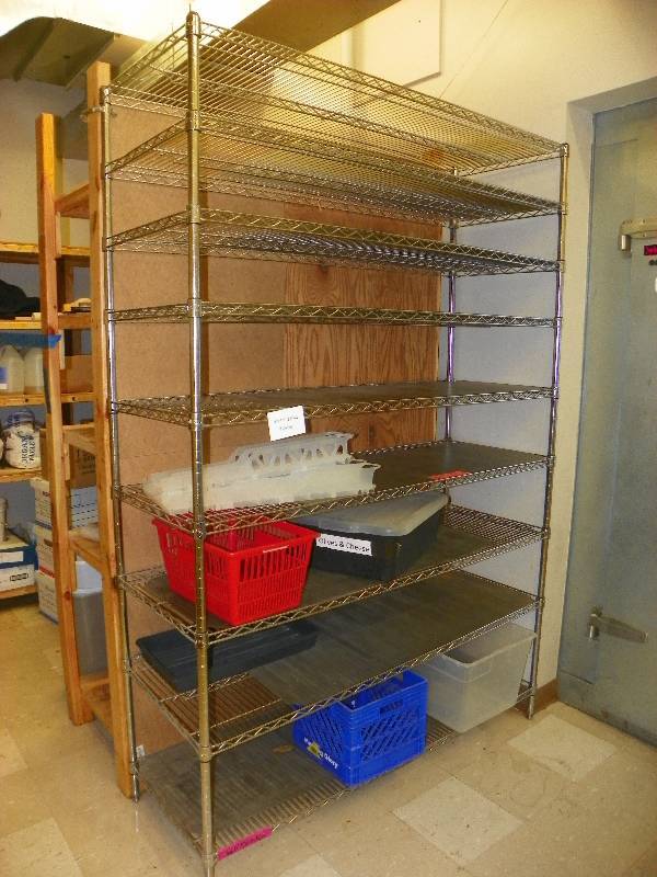 lot 117 image: NSF WIRE RACK SHELVING UNIT