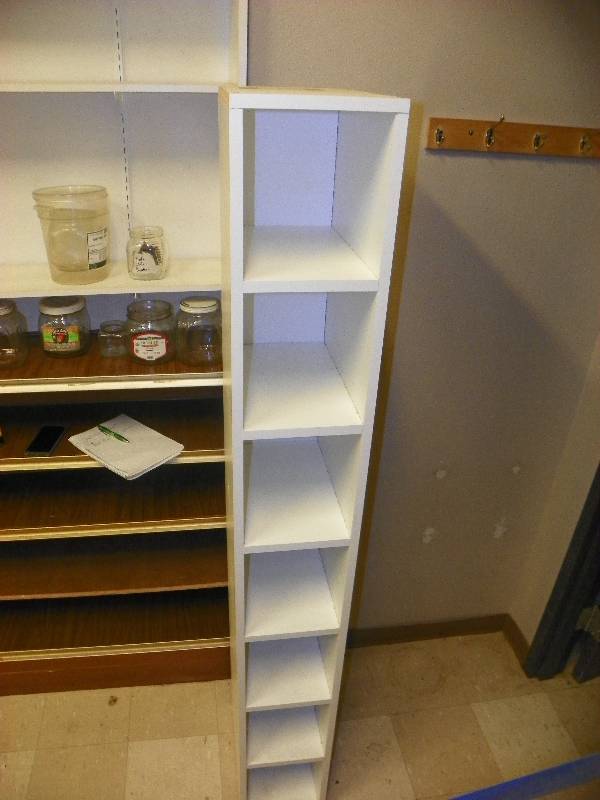 lot 119 image: NARROW SHELVING UNIT