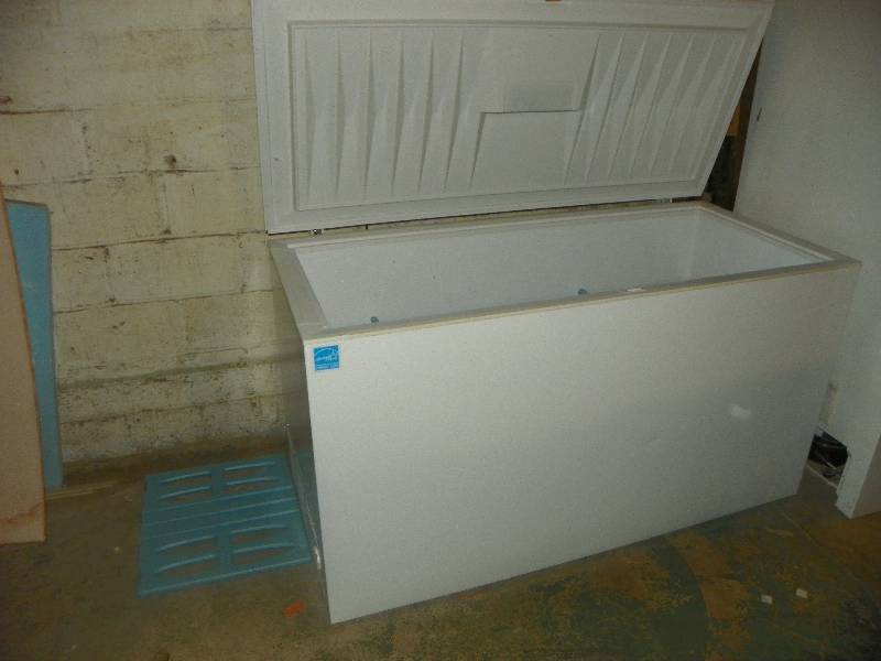 lot 125 image: FRIGIDAIRE CHEST FREEZER, 61.5 WIDE X 34 TALL X 27 DEEP