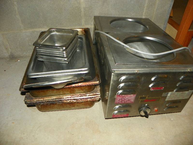 lot 143 image: SOUP POT WARMER AND STEAM TABLE INSERTS