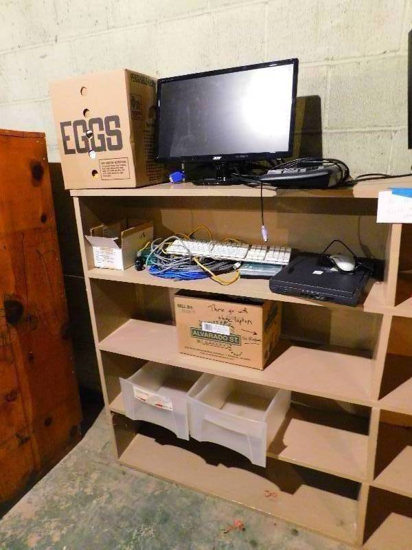 lot 156 image: MISC COMPUTER COMPONENTS