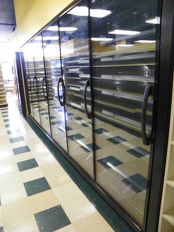 lot 001 image: Zero Zone 6 Door Glass Front Built in Commercial Commercial Freezer