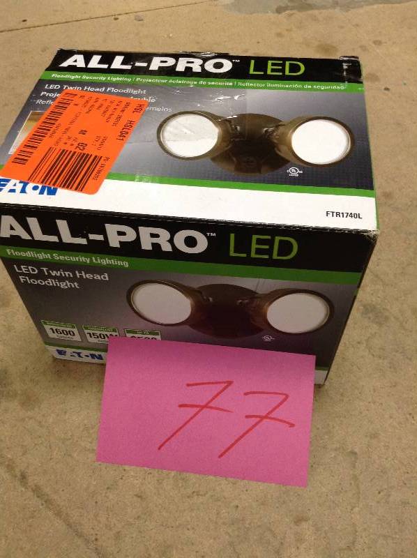 TwinHead Bronze Outdoor Round LED Flood Light never used