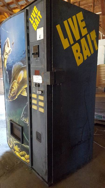 Live Bait Machine
