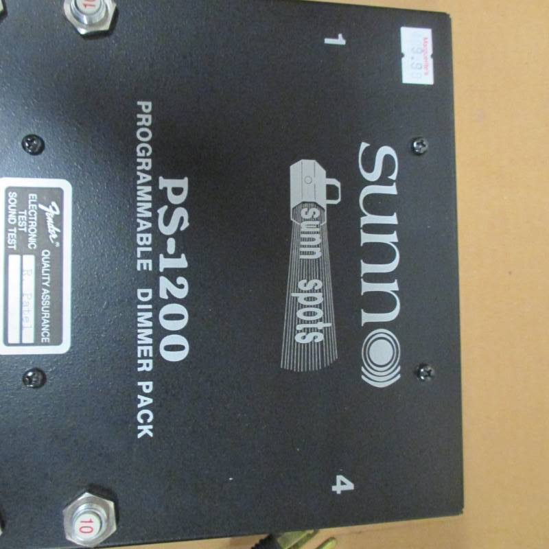 lot 12 image: Fender Sunn Spots PS-1200 Programmable Light Control